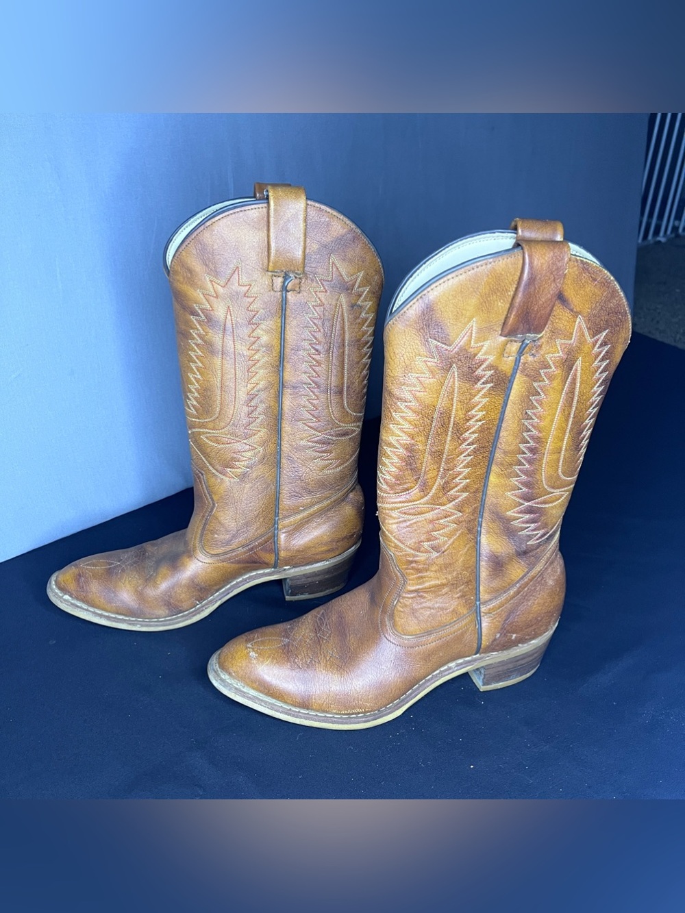 Authentic Women's Tan Leather Western Boots Size 8.5